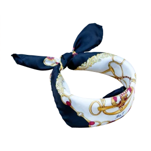 Foulard da collo donna in seta con bordo nero e stampa catene annodato