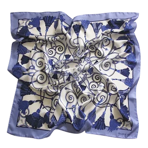 foulard 90x90 in seta con corde e nappine blu e bordo azzurro polvere