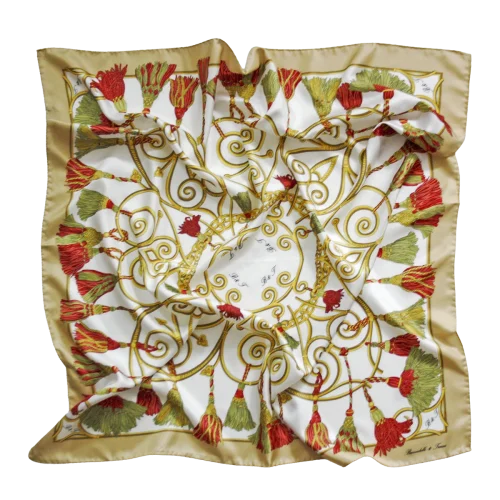 Foulard 90x90 in Seta Corde e Nappine Beige Dorato FCB11 foulard 90x90 in seta con corde e nappine rosse e verdi e bordo beige dorato
