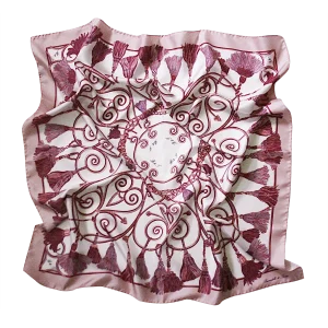 foulard 90x90 in seta con corde e nappine nelle tonalità del rosa