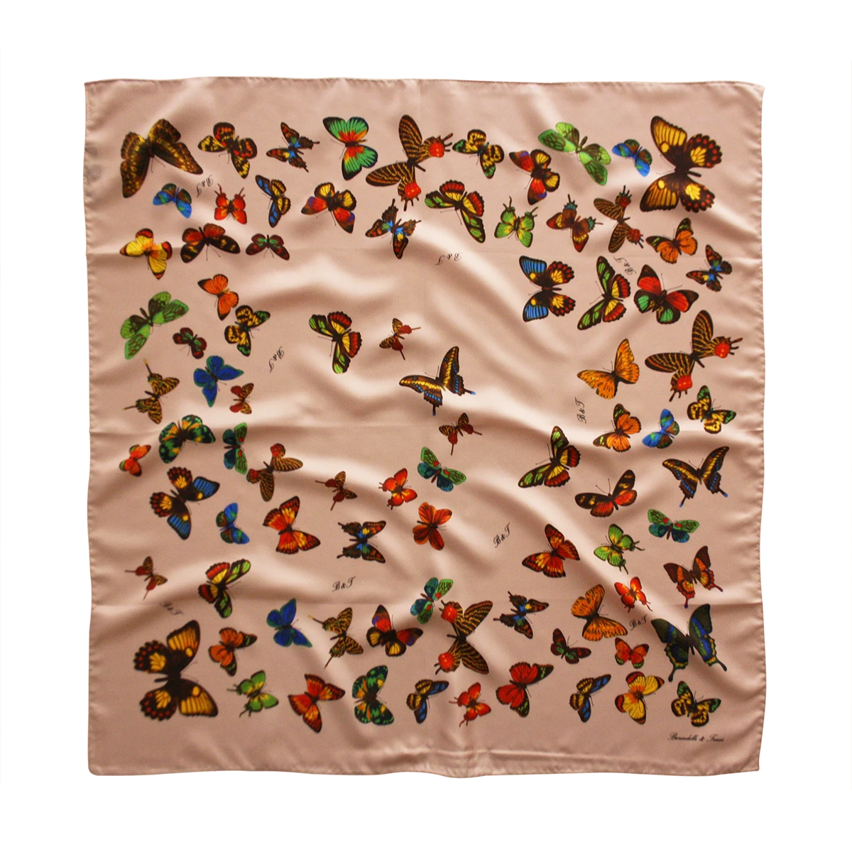 foulard in seta rosa antico con fantasia farfalle multicolore