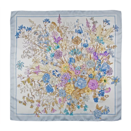 Foulard 90x90 in Seta Fiori Botanici Azzurro Ghiaccio FIA13 foulard 90x90 in seta con fiori botanici e bordo azzurro ghiaccio