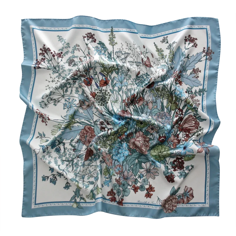 Foulard 90x90 in Seta Fiori Botanici Azzurro Polvere FIA11 foulard 90x90 in seta con fiori botanici e bordo azzurro polvere