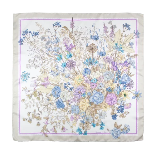 foulard 90x90 in seta con fiori botanici e bordo beige perla