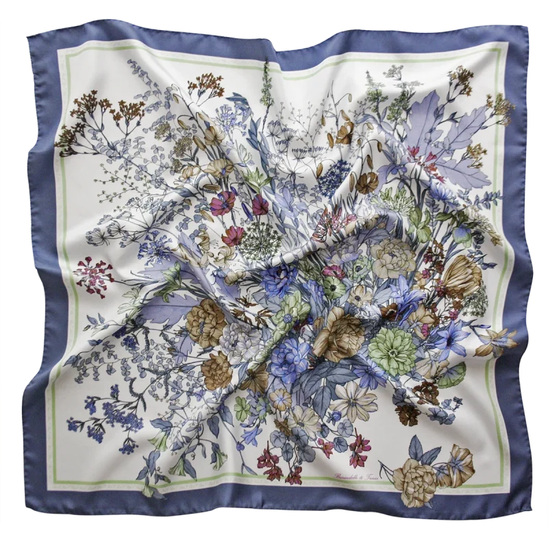 foulard 90x90 in seta con fiori botanici e bordo blu avio