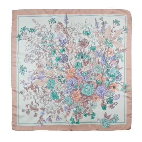 foulard 90x90 in seta con fiori e bordo rosa cipria