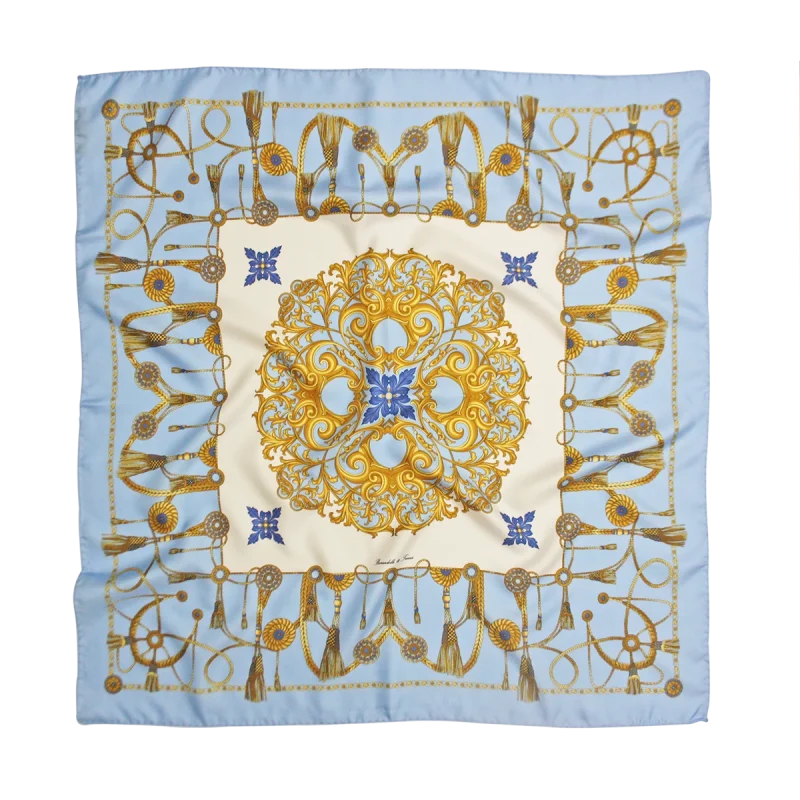 Foulard 90x90 in seta azzurro cielo con fantasia Marina Classica Made in Italy