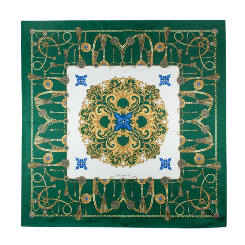 foulard in seta verde smeraldo con dettagli oro e blu steso aperto