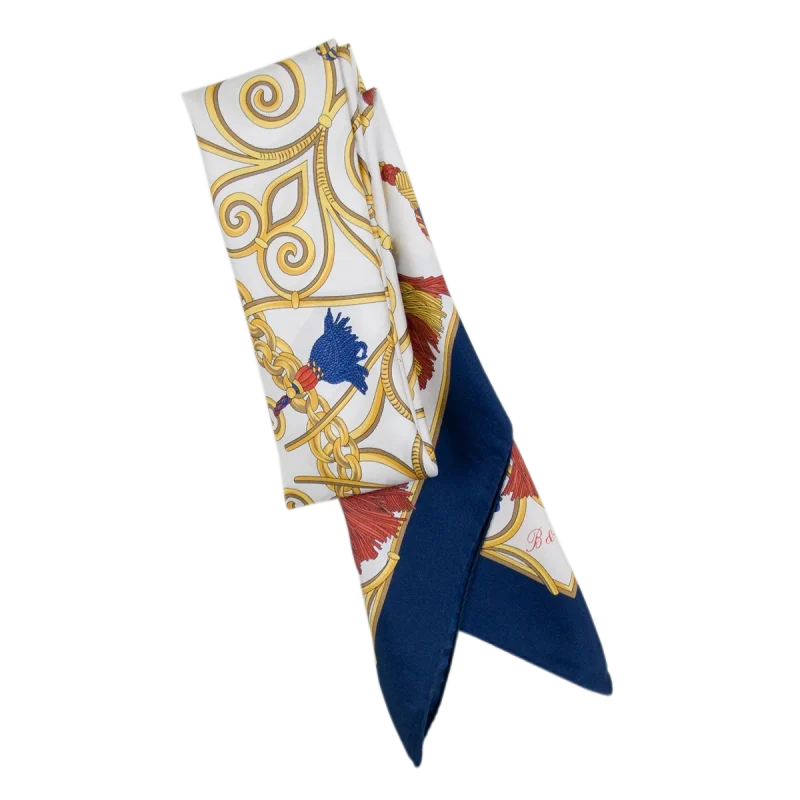 Foulard in Seta Blu Navy e Rosso Piegato FCB19 foulard donna 90x90 in seta blu navy e rosso piegato