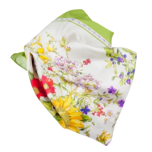 foulard da donna in seta con fiori frutti e bordo verde lime