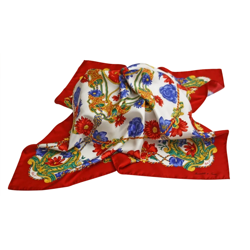 foulard in seta da donna con papaveri rossi fiori blu e bordo rosso