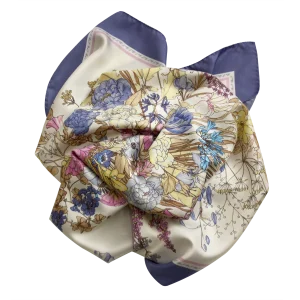 Foulard Donna in Seta a Fiori Viola Pervinca FIA12 foulard da donna in seta annodato con fantasia floreale e bordo viola pervinca