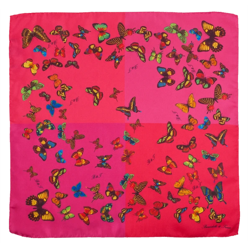 Foulard piccolo in seta Made in Italy con fantasia farfalle e fondo quadricolore ciliegia