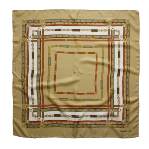 Foulard 90x90 in seta beige dorato con fantasia cinture e fibbie
