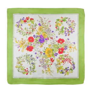 Foulard 90x90 in Seta Fiori e Frutti Verde Lime FIA20 foulard 90x90 in seta con ghirlande di fiori e frutti e bordo verde lime