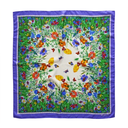 foulard quadrato in seta con fiori di campo e farfalle multicolore, bordo viola pervinca