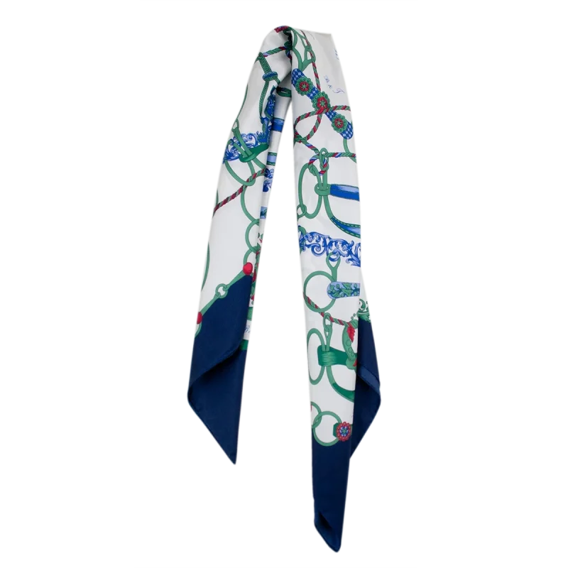 Foulard Blu Navy e Verde Indossato al Collo FCB36 foulard in seta blu navy e verde indossato al collo