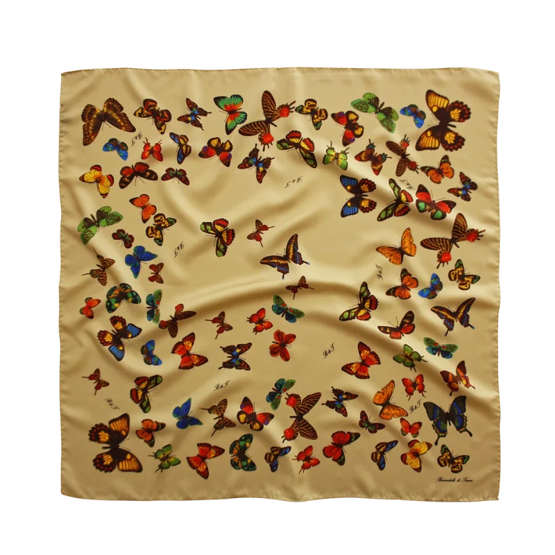 foulard in seta beige sabbia con fantasia farfalle colorate