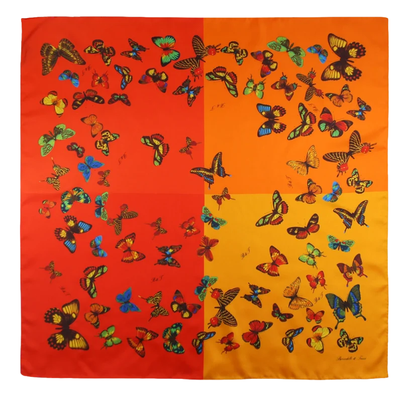foulard 90x90 in seta con farfalle colorate e fondo quadricolore rosso arancio e giallo
