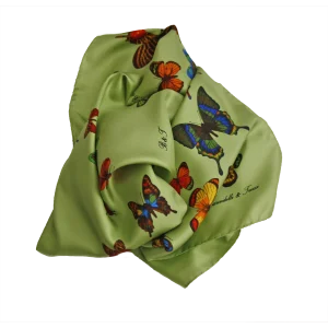 foulard in seta verde salvia con farfalle multicolore visto annodato
