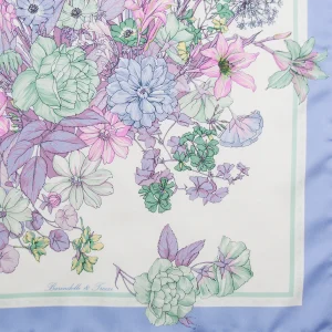 Fantasia Floreale Foulard Lilla Glicine FIA15 dettaglio foulard in seta con fiori lilla verdi e azzurri