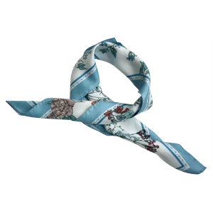 Foulard da Donna in Seta con Fantasia Floreale Azzurra FIA11 foulard da donna in seta piegato con fantasia floreale azzurra