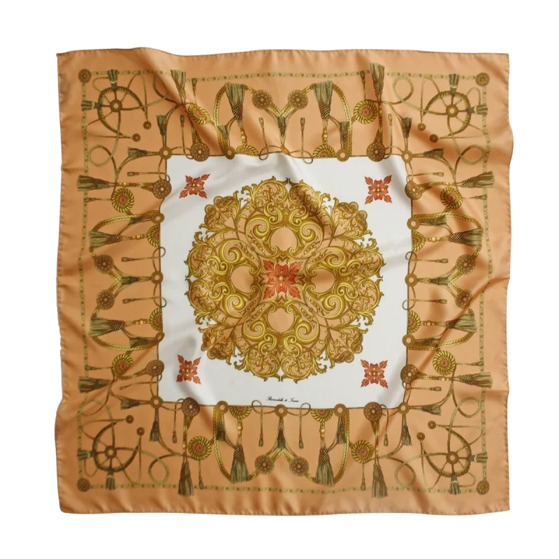 Foulard 90x90 in seta rosa antico con fantasia marina classica Made in Italy