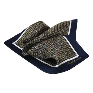 Pochette da taschino uomo in seta twill con microfantasia geometrica blu navy ocra e bianco
