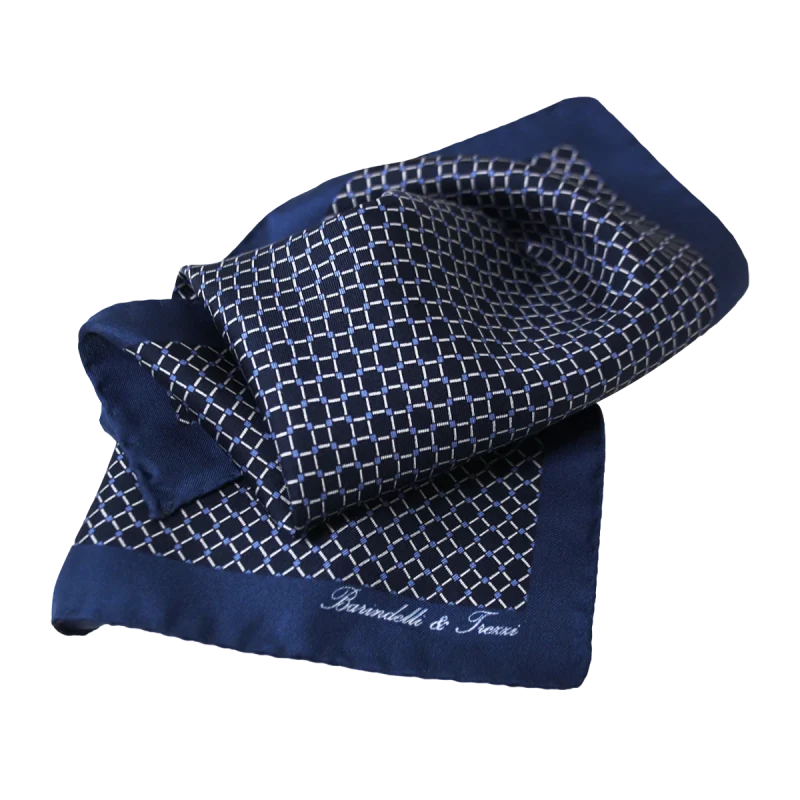 Pochette da taschino uomo in seta twill con fantasia geometrica blu navy e azzurro