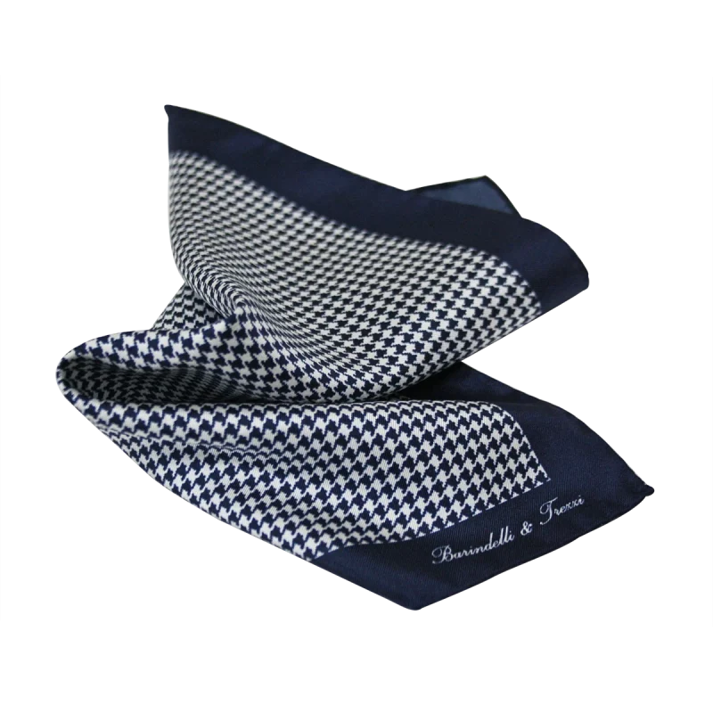 Pochette da taschino uomo in seta twill con fantasia pied de poule blu navy e bianca