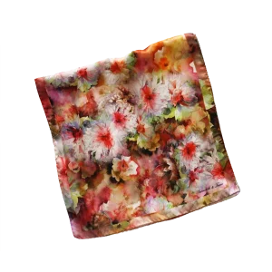 sciarpa bouquet rosso piegata