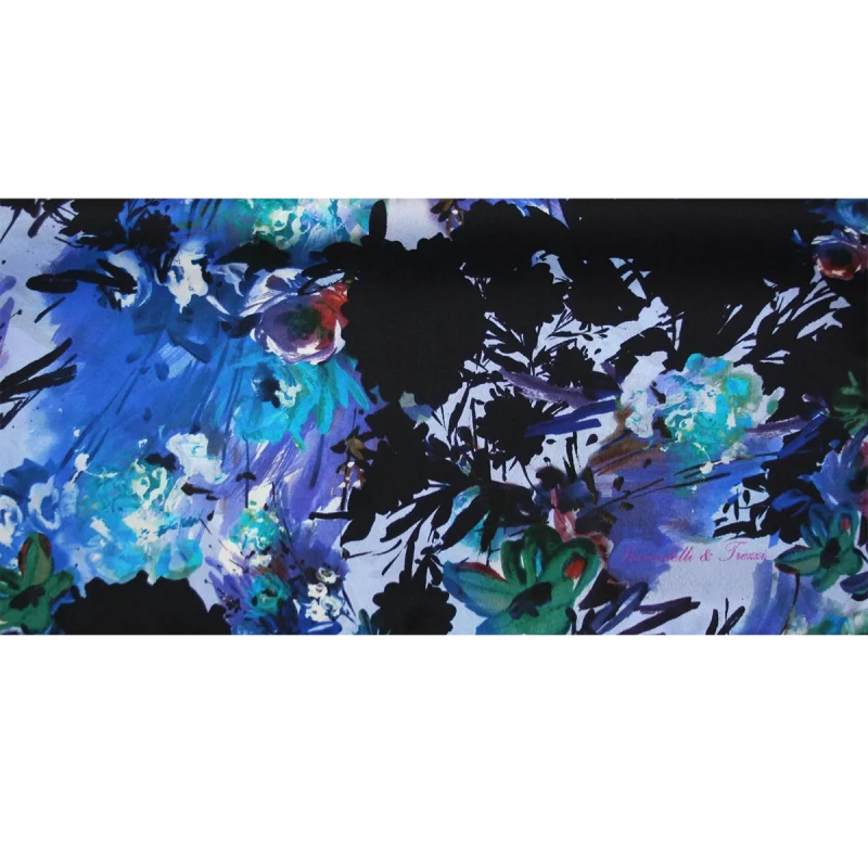disegno fiori blu notte azzurro sciarpa distesa