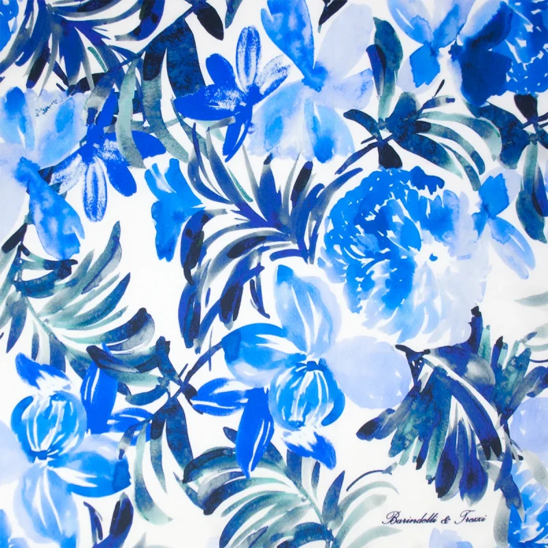 ingrandimento disegno botanico blu bianco